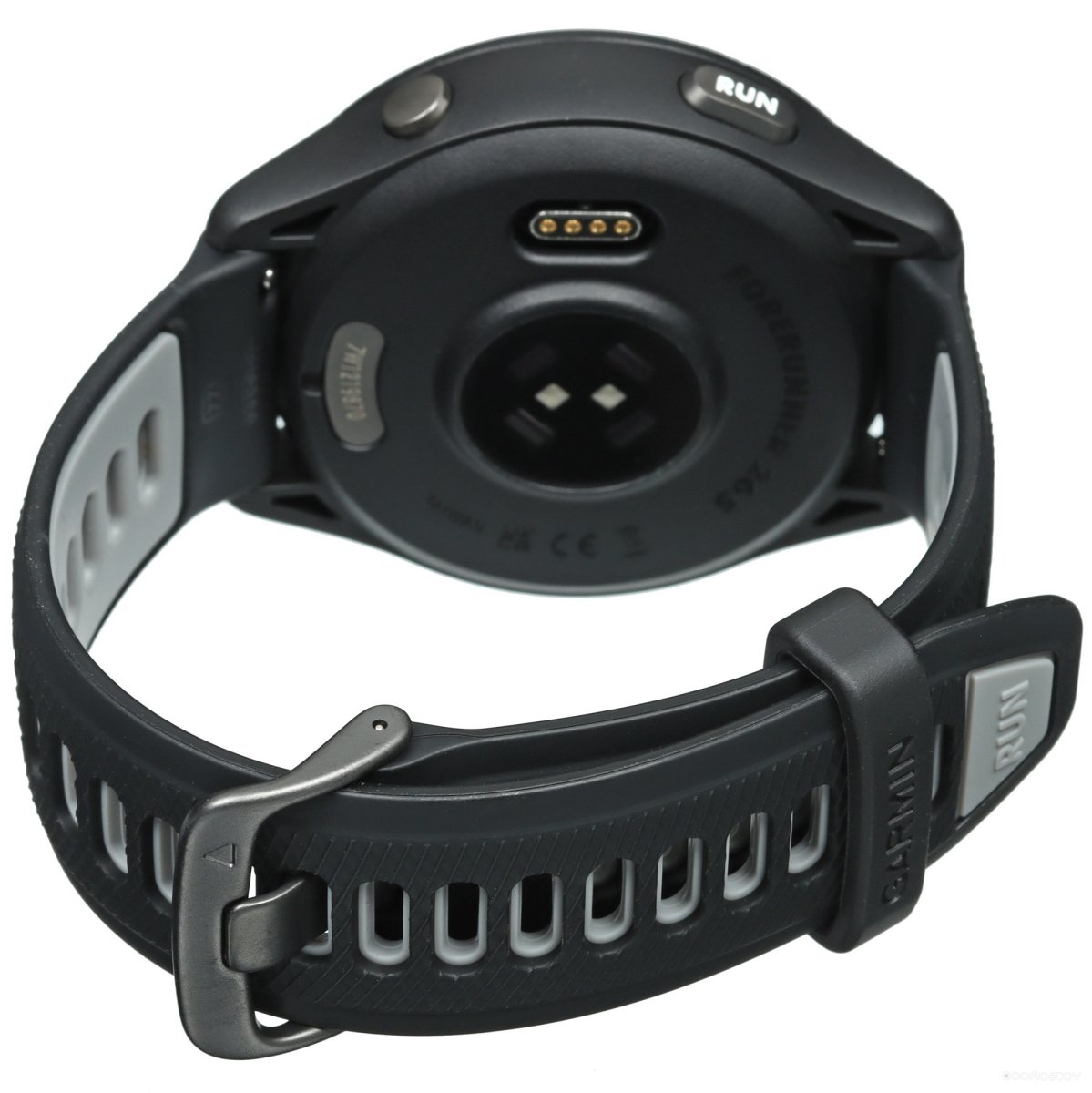 Умные часы Garmin Forerunner 265